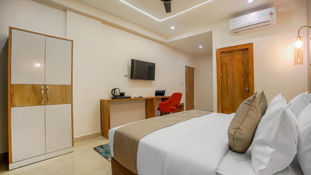 Hotel room wiring